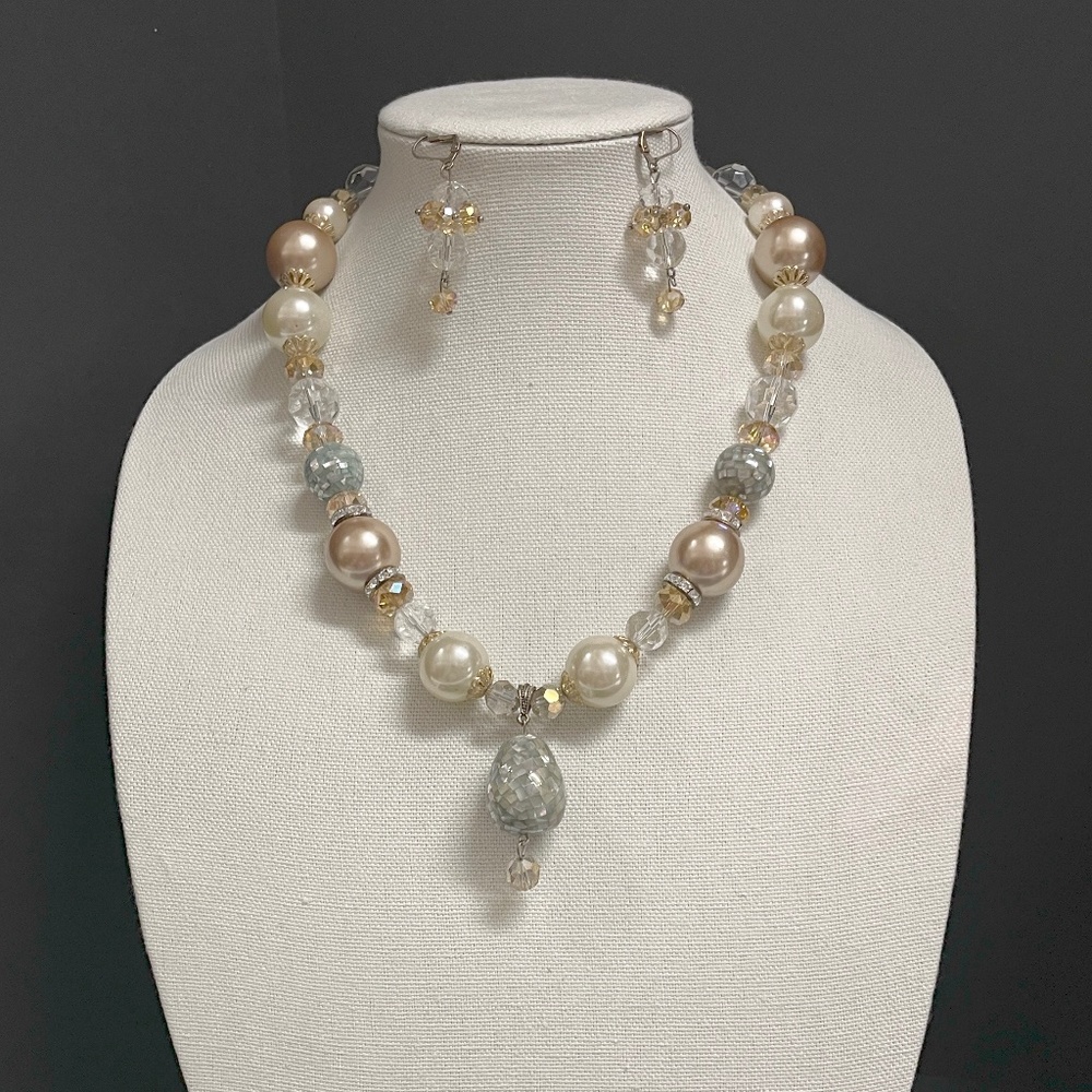Chunky Bronze White and Silver Beaded Vintage Necklace Set